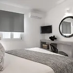 Aparthotel Manesis