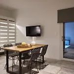 Aparthotel Manesis 4*