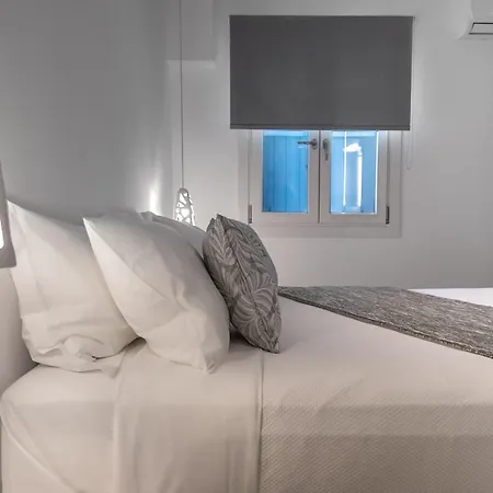 Manesis Lägenhetshotell Pollonia