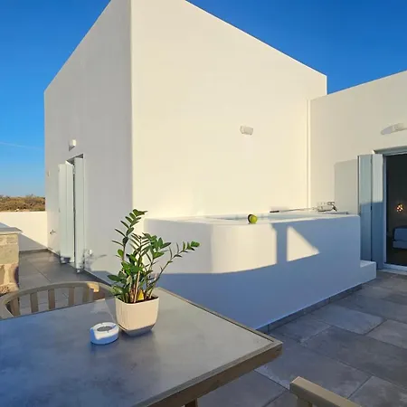 Lägenhetshotell Manesis 4*