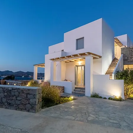 アパートホテル Manesis