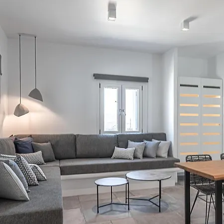 Manesis 4* ポロニア