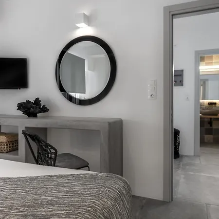 アパートホテル Manesis ポロニア