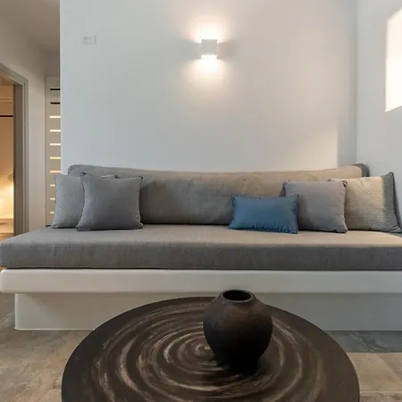 Manesis アパートホテル