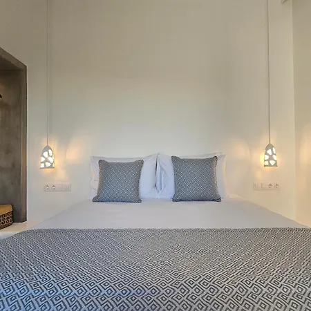 Aparthotel Manesis Pollonia