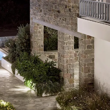 Manesis 4* Pollonia