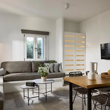 Апарт-отель Manesis Поллония