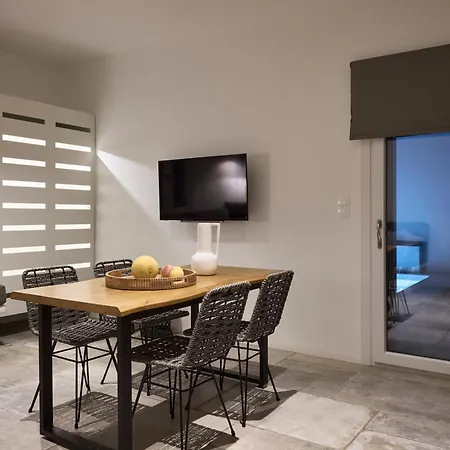 Апарт-отель Manesis 4*