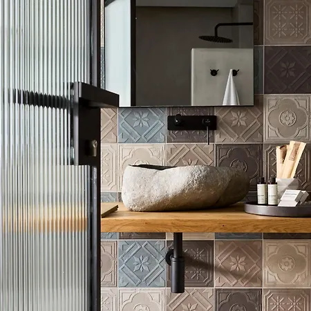 Manesis Поллония